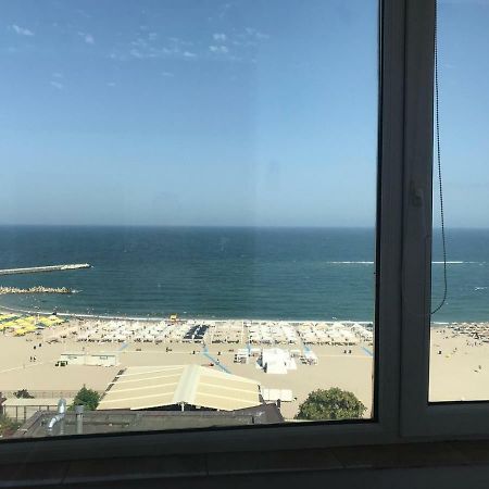 Faleza Nord Sea View Apartment Constanta Luaran gambar