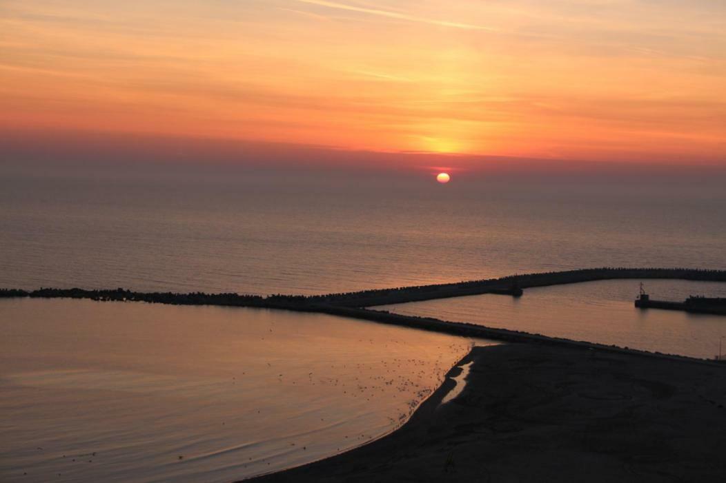 Faleza Nord Sea View Apartment Constanta Luaran gambar